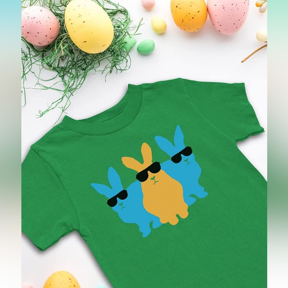 🟢3/$15 🐰 Chillin w/ my Peeps Easter t-shirt